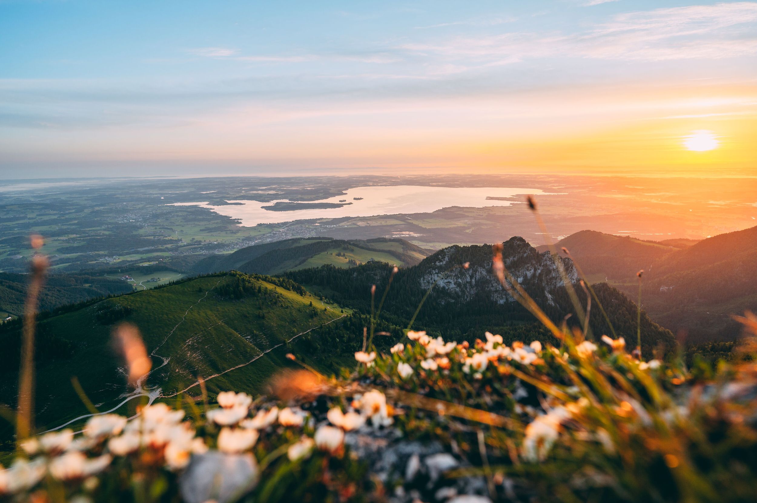 Sonnenaufgang an der Kampenwand im Chiemgau